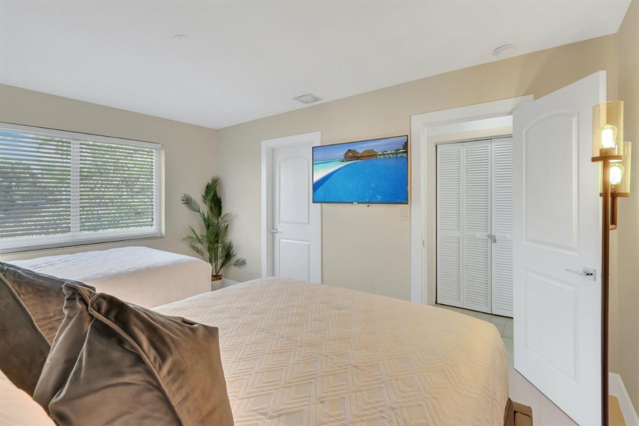 Bright Pompano Beach With Pool Access Екстер'єр фото